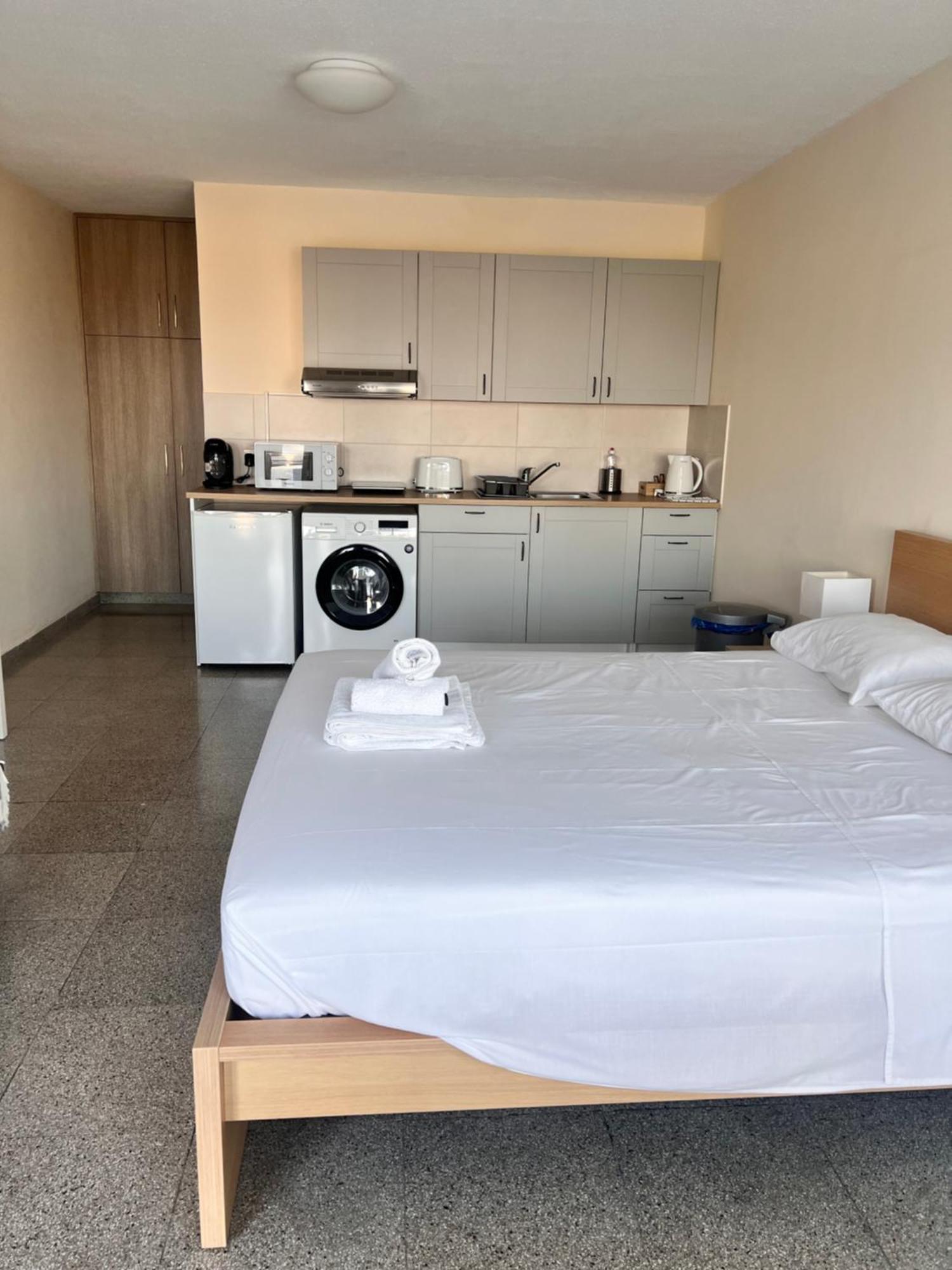 Pissouri Image Apartment Exterior photo